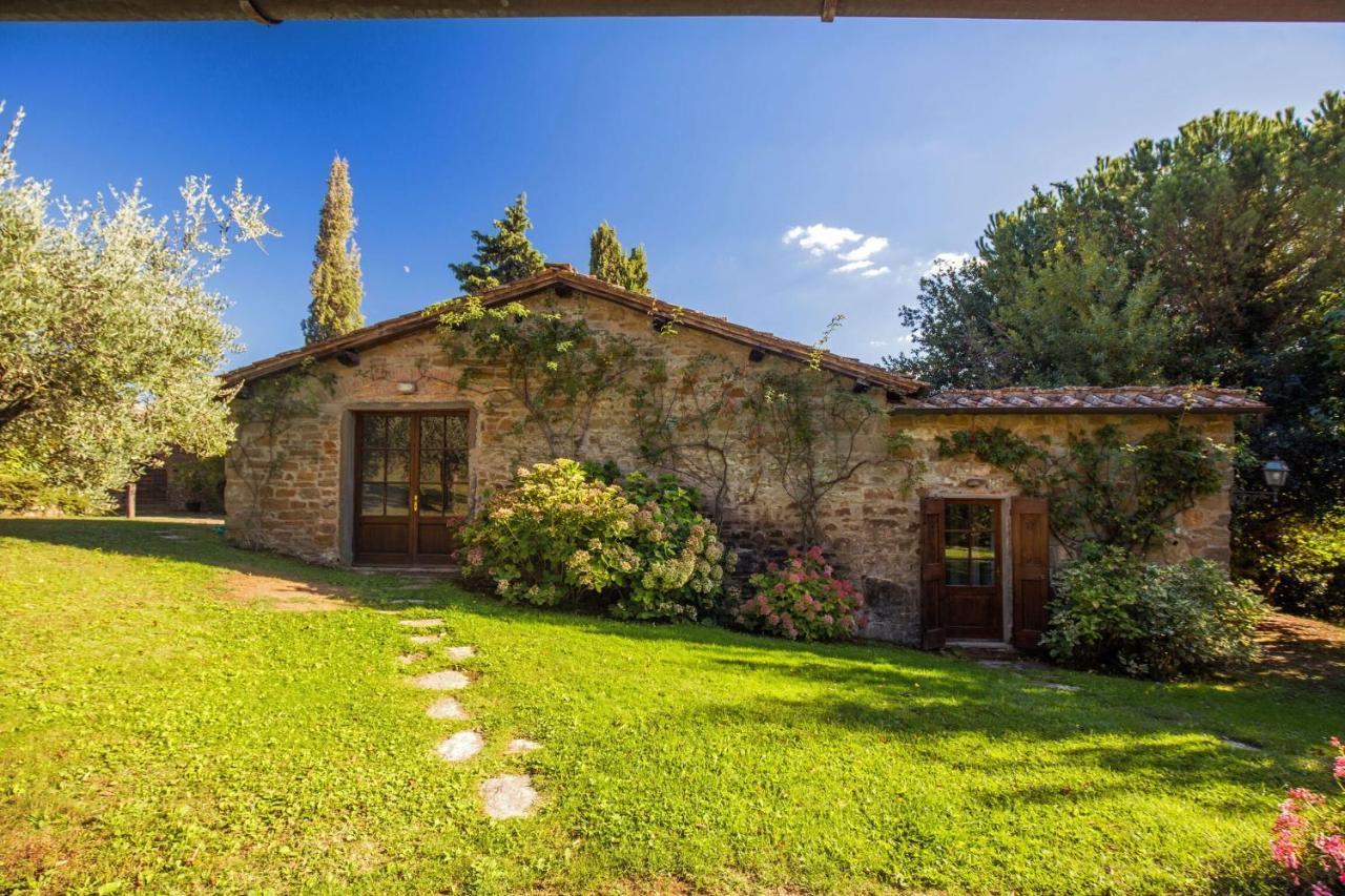 Pozza Di Volpaia By Salogi Villas Radda in Chianti Luaran gambar